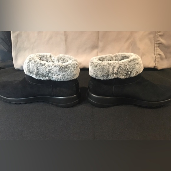 Skechers Zip-Up Fur-Lined Winter Ankle Boots - Picture 6 of 11